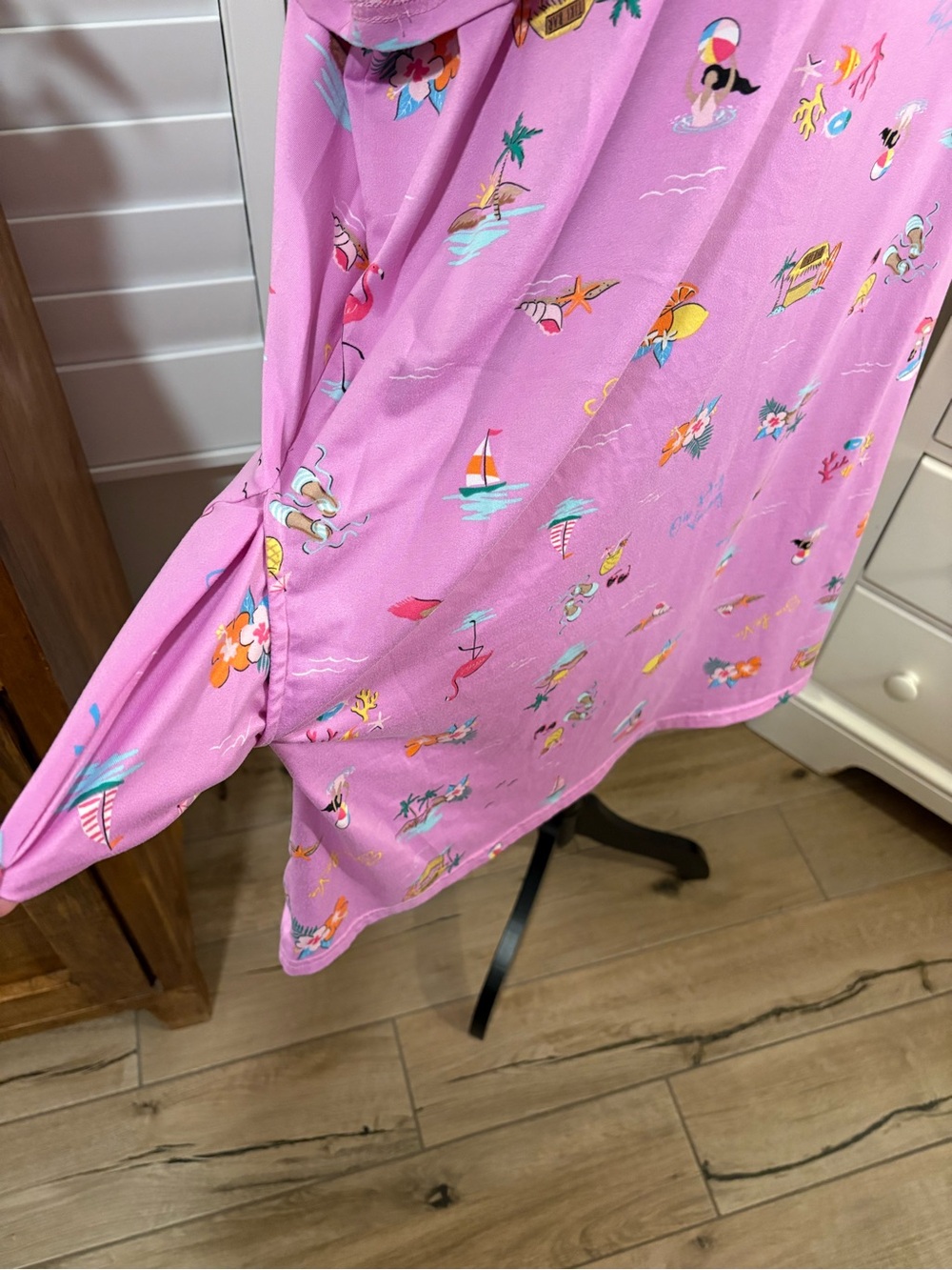 Joyspun Women's Short Sleeve Sleep Shirt with Pockets in Tropical Pink, 2X-3X - Picture 3 of 6